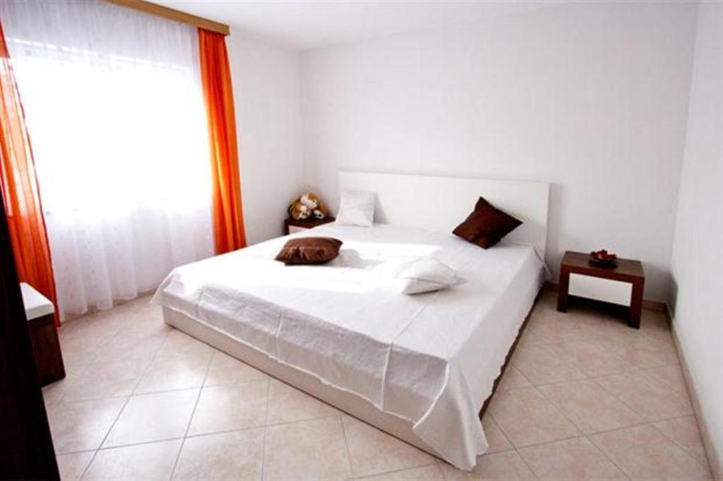 Villa San Malinska Quarto foto