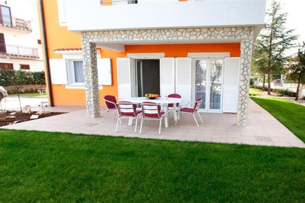 Villa San Malinska Exterior foto